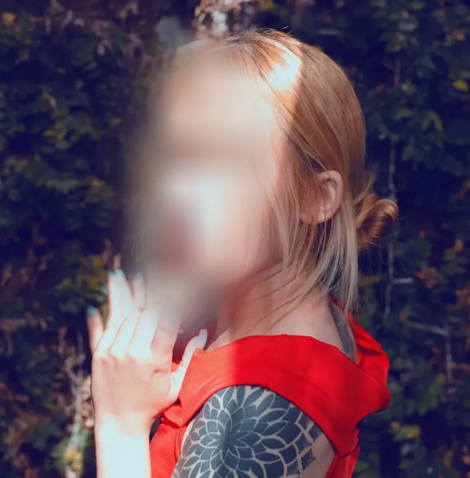 Poppy, 26